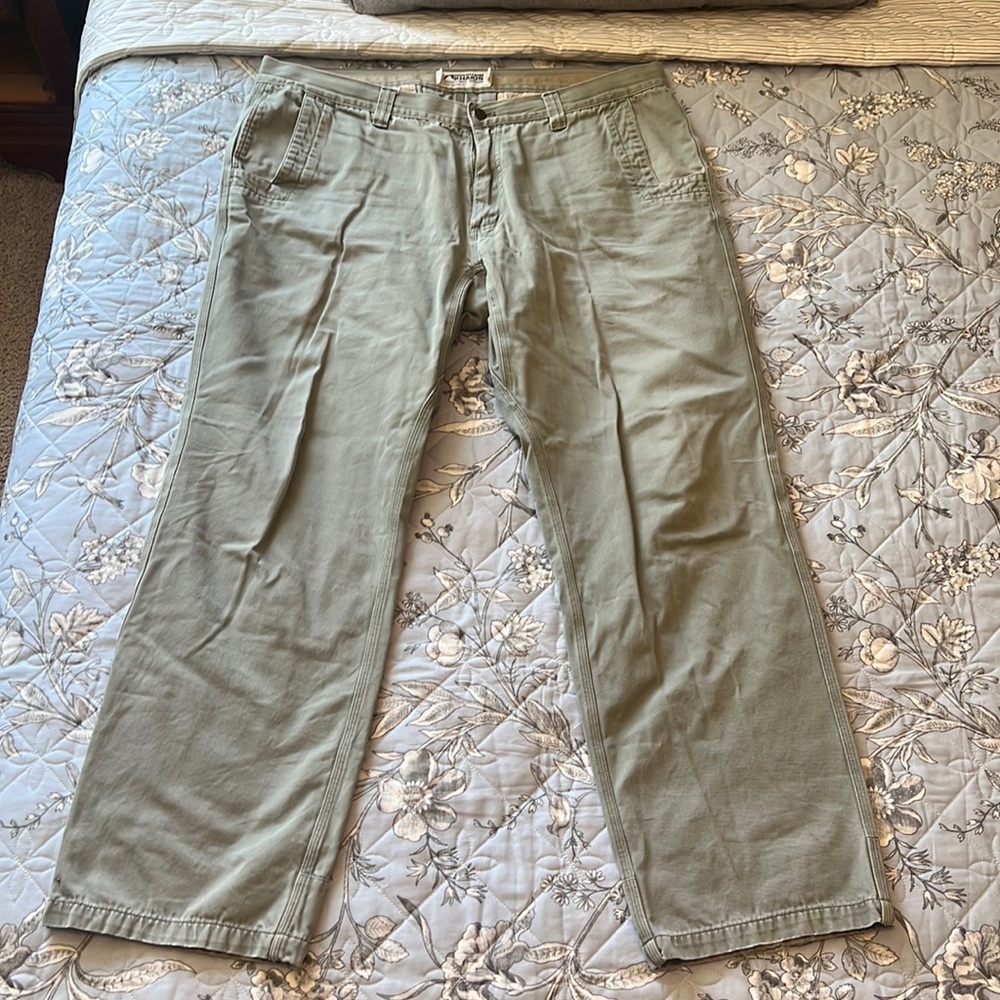 Mountain Khaki Teton